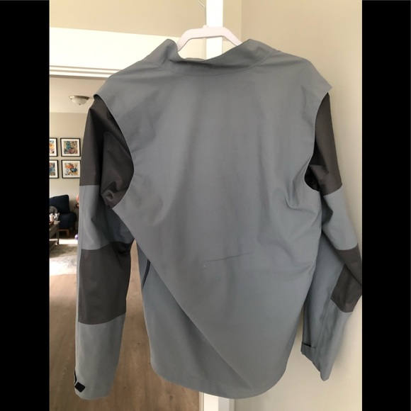 Nike Storm Fit Waterproof Jacket Golf size medium - Picture 2 of 3